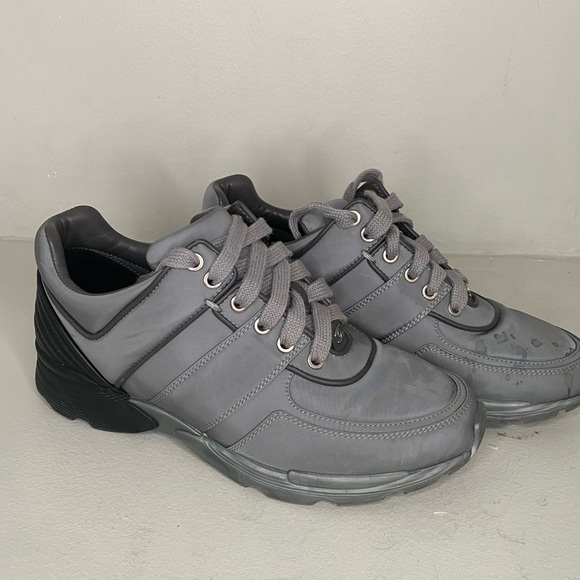 CHANEL Sneakers Size 7 - Picture 4 of 11